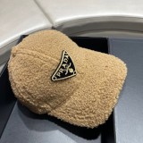 目を惹くカラー プラダ  キャップ コピー
