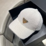 【限定カラー】プラダ キャップ 偽物
