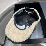 目を惹くカラー プラダ  キャップ コピー
