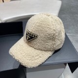 目を惹くカラー プラダ  キャップ コピー