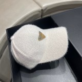【限定カラー】プラダ キャップ 偽物