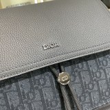 日本未入荷 ディオール メンズ バックパック 偽物