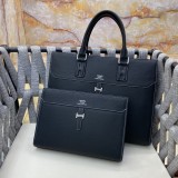 定番人気！ エルメス メンズ クラッチバッグ 偽物
