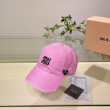 世界中で大人気♪  ミュウミュウ キャップ 偽物