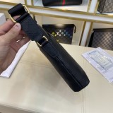 ☆超人気☆ グッチ メンズ ショルダーバッグ コピー