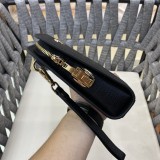 【大特価】 グッチ メンズ クラッチバッグ 偽物