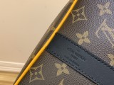 日本未入荷 ルイヴィトン メンズ ボストンバッグ スーパーコピーm46703