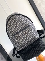 即発送！ ディオール メンズ バックパック スーパーコピー1VOBA088YKY