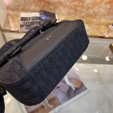 高品質  ディオール メンズ ショルダーバッグ スーパーコピー