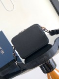 ★日本!!人気！ディオール メンズ ショルダーバッグ コピー2ESBC119