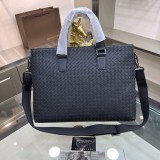 超希少！ ボッテガヴェネタ メンズ ブリーフケース 偽物