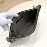 完売必至 ボッテガヴェネタ メンズ クラッチバッグ 偽物