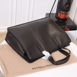 使い勝手良し ボッテガヴェネタ メンズ ブリーフケース スーパーコピー8311