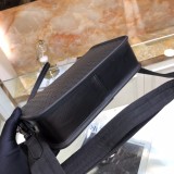 ★日本!!人気！ボッテガヴェネタ メンズ ショルダーバッ スーパーコピー