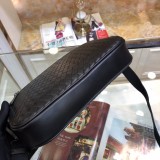 ☆超人気☆ ボッテガヴェネタ メンズ ショルダーバッグ スーパーコピー