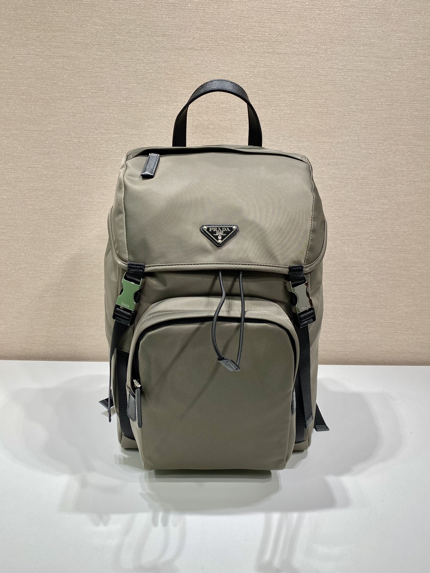 お洒落  プラダ メンズ バックパック スーパーコピー2VZ135
