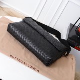 入手困難品！ボッテガヴェネタ メンズ ショルダーバッグ スーパーコピー929554