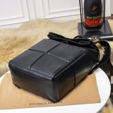 使い勝手良し ボッテガヴェネタ メンズ バックパック 偽物26340