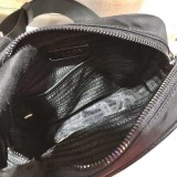 日本未入荷 プラダ メンズ ショルダーバッグ スーパーコピー2VH112