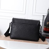 入手困難品！ボッテガヴェネタ メンズ ショルダーバッグ スーパーコピー929554