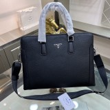 ★日本!!人気！ プラダ メンズ ブリーフケース 偽物