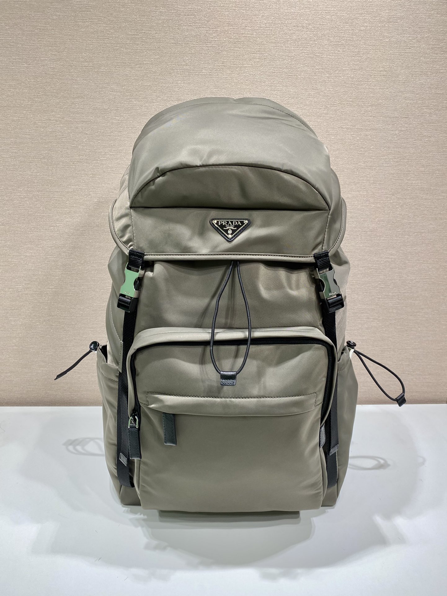 【大特価】 プラダ メンズ バックパック コピー2VZ090