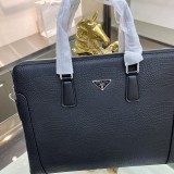 ★日本!!人気！ プラダ メンズ ブリーフケース 偽物