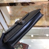 注目度抜群！ボッテガヴェネタ メンズ クラッチバッグ コピー