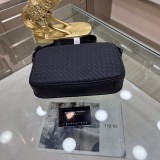 完売必至 ★ ボッテガヴェネタ メンズ ショルダーバッグ スーパーコピー