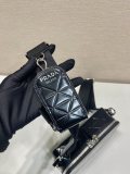 高品質♪♪♪ プラダ メンズ ショルダーバッグ 偽物2VH070