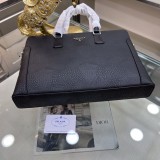 ★日本!!人気！ プラダ メンズ ブリーフケース 偽物
