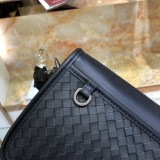 ★日本!!人気！ボッテガヴェネタ メンズ ショルダーバッ スーパーコピー