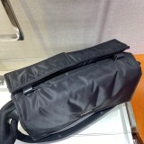 完売必至 ★ プラダ メンズ ショルダーバッグ スーパーコピー