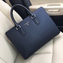 日本未入荷  プラダ メンズ ブリーフケース 偽物