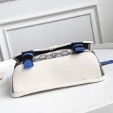 日本未入荷 コーチ メンズ ショルダーバッグ 偽物C8113