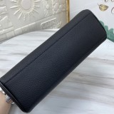 超希少！ プラダ メンズ クラッチバッグ 偽物