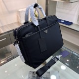 送料込 プラダ メンズ ブリーフケース コピー