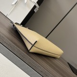 日本未入荷 ロエベ メンズ クラッチバッグ スーパーコピー 11038
