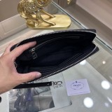 絶対欲しい！ プラダ メンズ クラッチバッグ 偽物