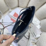 超希少！シャネル ハンドバッグ 偽物 AS4133
