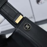 累積売上総額第１位！ シャネル トートバッグ 偽物 2844