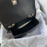 注目アイテム♡ シャネル ショルダーバッグ スーパーコピー AS4206