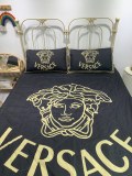 入手困難品！ヴェルサーチェ 2024新作 サマーブランケットセット 新居寝具用品