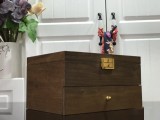 争奪戦 ルイヴィトン 2024新作 小物入れ収納ボックス 新居寝具用品 アンティーク無垢材の時計ケースです