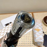 入手困難！2024 プラダ 新作 雨晴兼用折りたたみ傘 自動開閉 偽物
