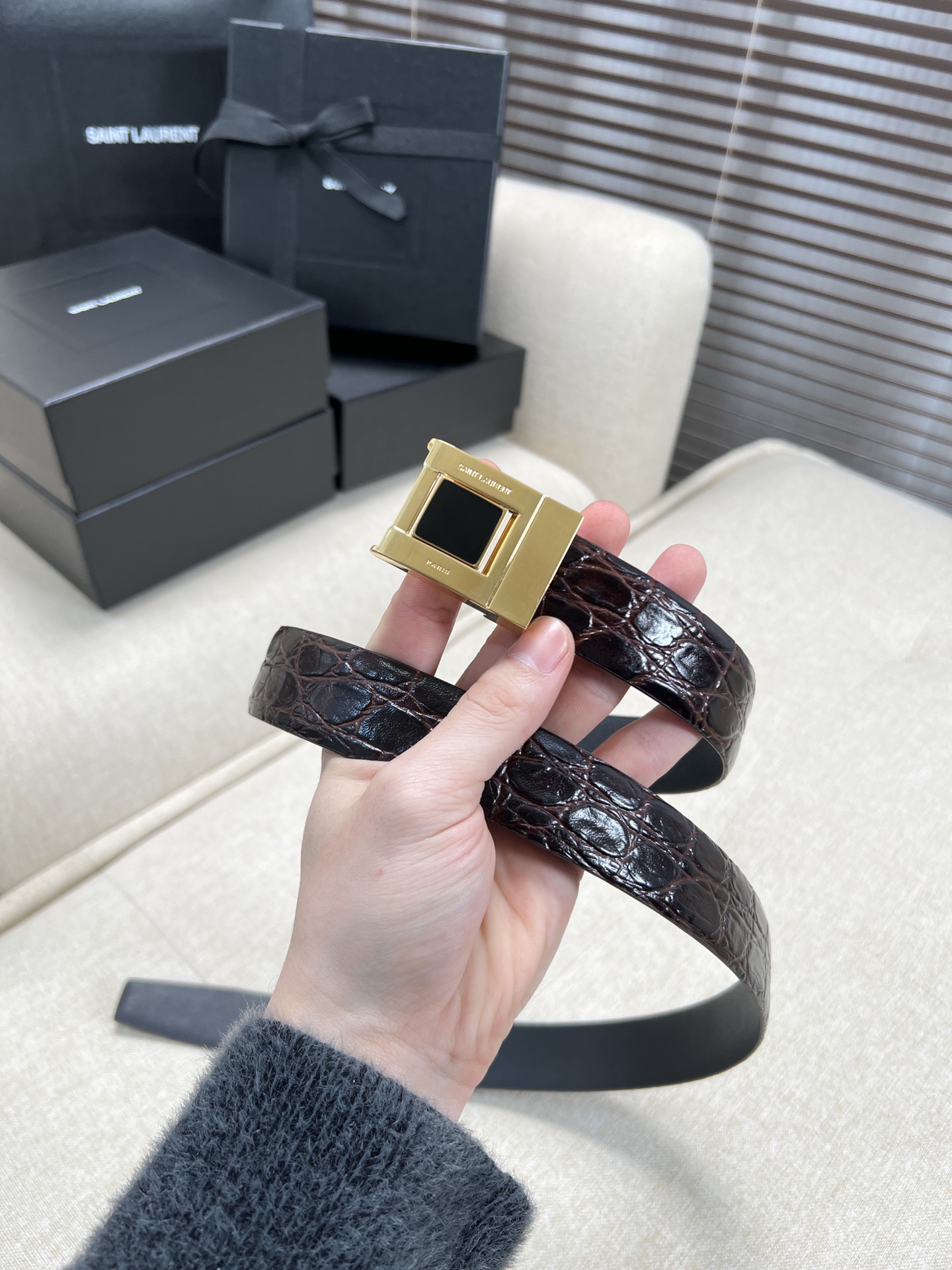 絶対欲しい！イヴサンローラン 新作 レディースベルト 偽物 30mm