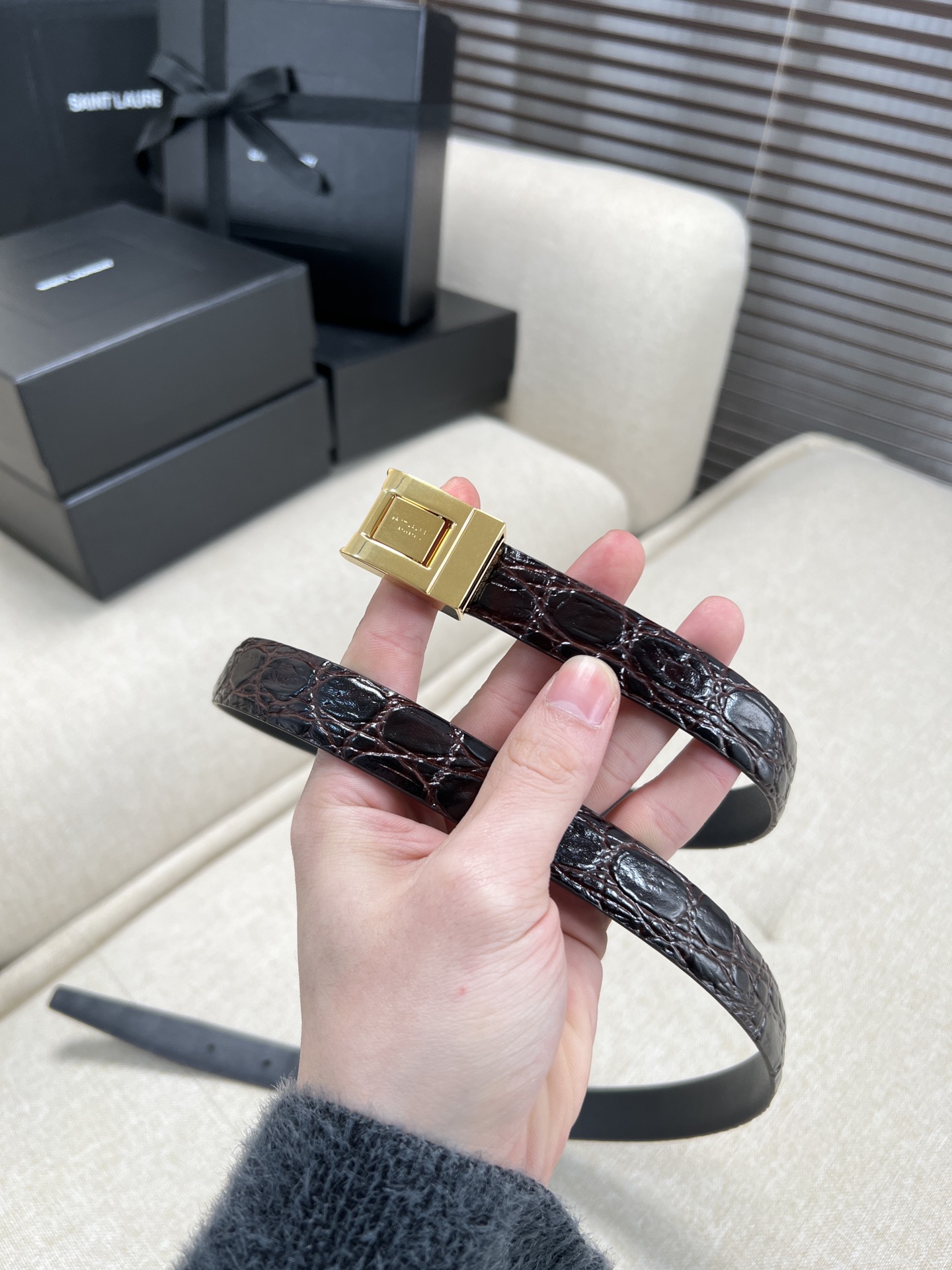 使い勝手良しイヴサンローラン 新作 レディースベルト スーパーコピー 20mm