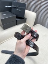 肌触り最高な イヴサンローラン 新作 レディースベルト コピー 30mm