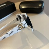 目を惹くカラー 2024 シャネル 新作 サングラス 偽物