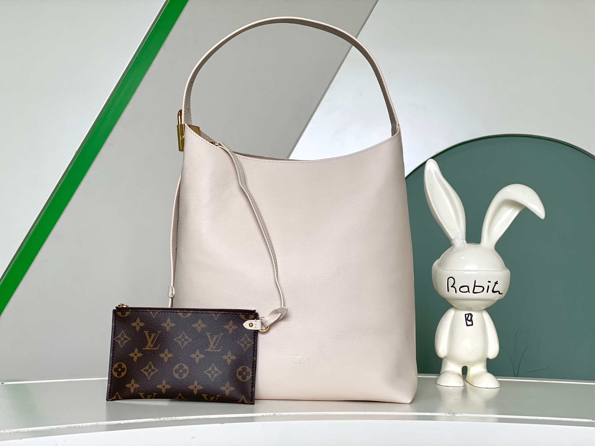 日本未入荷 ルイヴィトン レディース トートバッグ スーパーコピー m25022